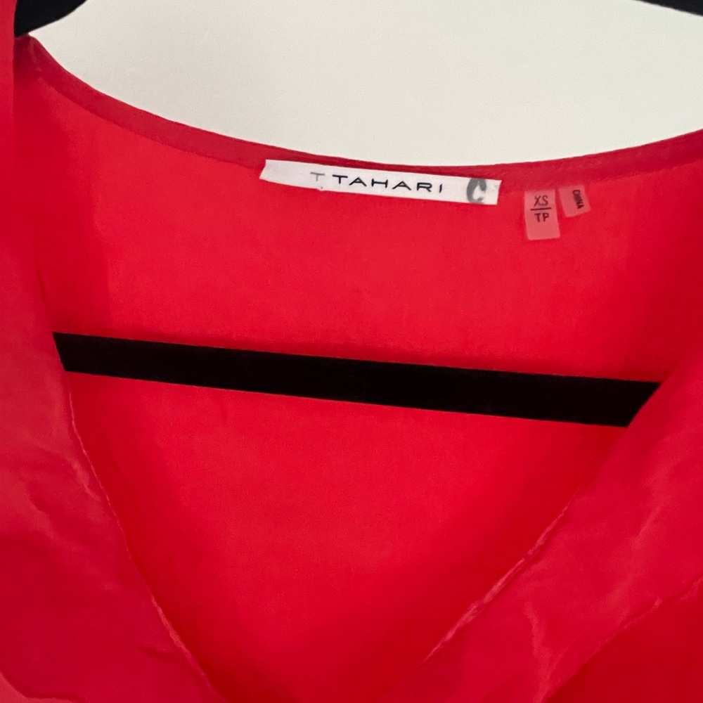 Women’s red silk blouse - Picture 2 of 6